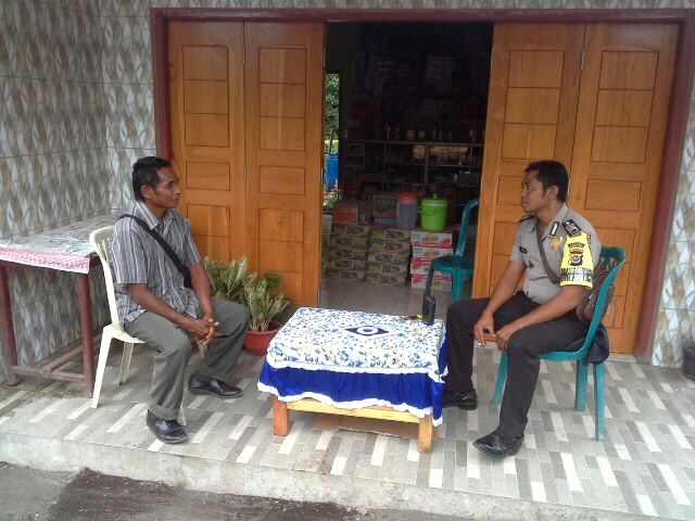 Jelang Pilgub NTT 2018, Kapospol Wotan Ulumado Mengajak Tokoh Masyarakat Desa Klukenuking Jaga Sitkamtibmas Sukseskan Pilkada NTT Aman dan Damai