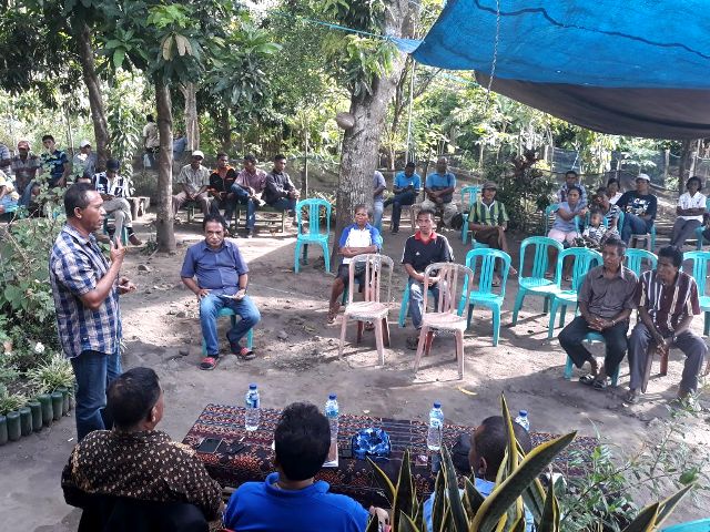 Personil Polres Flotim Bersama Polsek Wulanggitang Melaksanakan Giat Pengamanan Kampanye Paslon Gubernur dan Wakil Gubernur Ntt Periode 2018/2023 dari Paket Harmoni di Zona Iv Wilayah Kabupaten Flotim