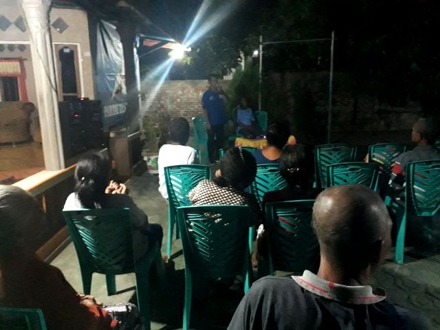 Personil Polres Flotim Melaksanakan Giat Pengamanan Kampanye Paslon Gubernurd dan Wakil Gubernur Ntt Periode 2018/2023 dari Paket Harmoni di Zona Iv Wilayah Kabupaten Flotim