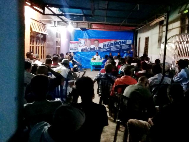 Personil Polres Flotim Melaksanakan Giat Pengamanan Kampanye Paslon Gubernur Dan Wakil Gubernur NTT Periode 2018/2023 dari Paket Harmoni di Zona IV Wilayah Kabupaten Flotim