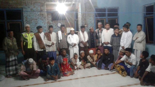 Safari Ramadhan, Kasat Binmas Polres Flotim Melaksanakan Giat Safari Tarawih Keliling Di Masjid Nurul Falah Croweriang