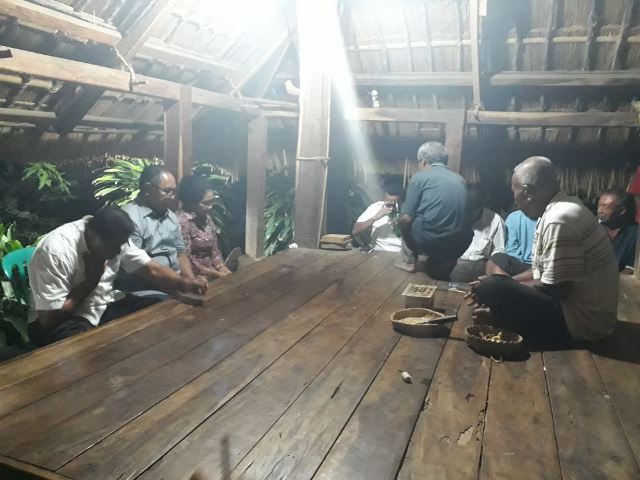 Personil Polres Flotim Melaksanakan Pengamanan Giat Kampanye Paslon Gubernur dan Wakil Gubernur NTT dari Paket Viktor - Joss