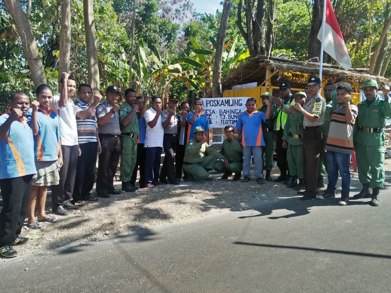 Safari Kamtibmas, Kasat Binmas Polres Flotim Sambang Linmas Dan Sampaikan Pesan Kamtibmas Jelang Pilgub NTT