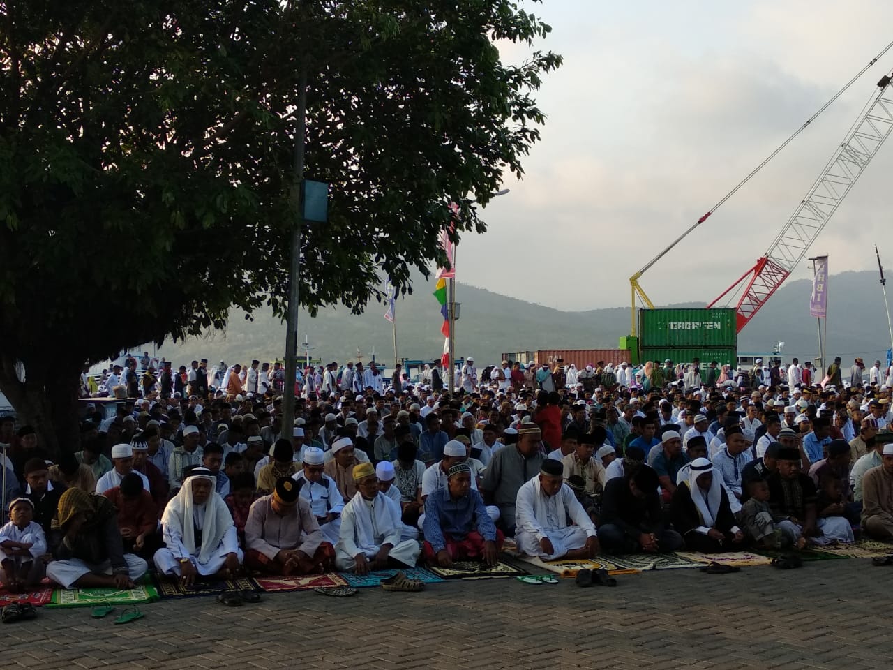 Polres Flotim dan Polsek Jajaran Melaksanakan Pengamanan Ibadah Sholat Idul Adha 1439 H
