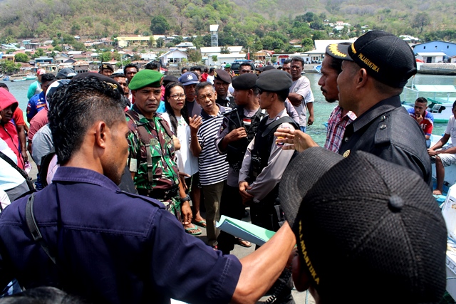 Polres Flotim, Pengamanan Eksekusi Kapal motor nelayan Flotim 31 oleh juru sita panitera PN larantuka