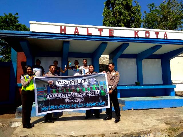 Kasat Lantas Pimpin Baksos dan Angsana Dalam Rangka HUT Sat Lantas Ke-63