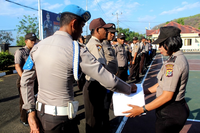 Polres Flotim Peduli, Pengumpulan Donasi Bagi Korban Gempa dan Tsunami di Sulteng