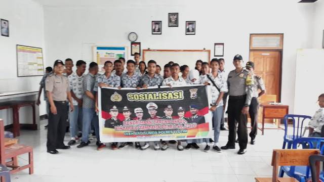 program pembinaan dan pelatihan calon anggota Anggota Polri Ta.2019 sasar para siswa siswi di larantuka