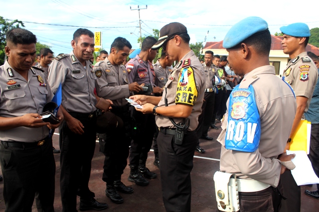 Propam, Pengecekan Sikap Tampang dan Surat Kelengkapan Pribadi Anggota Polres Flotim