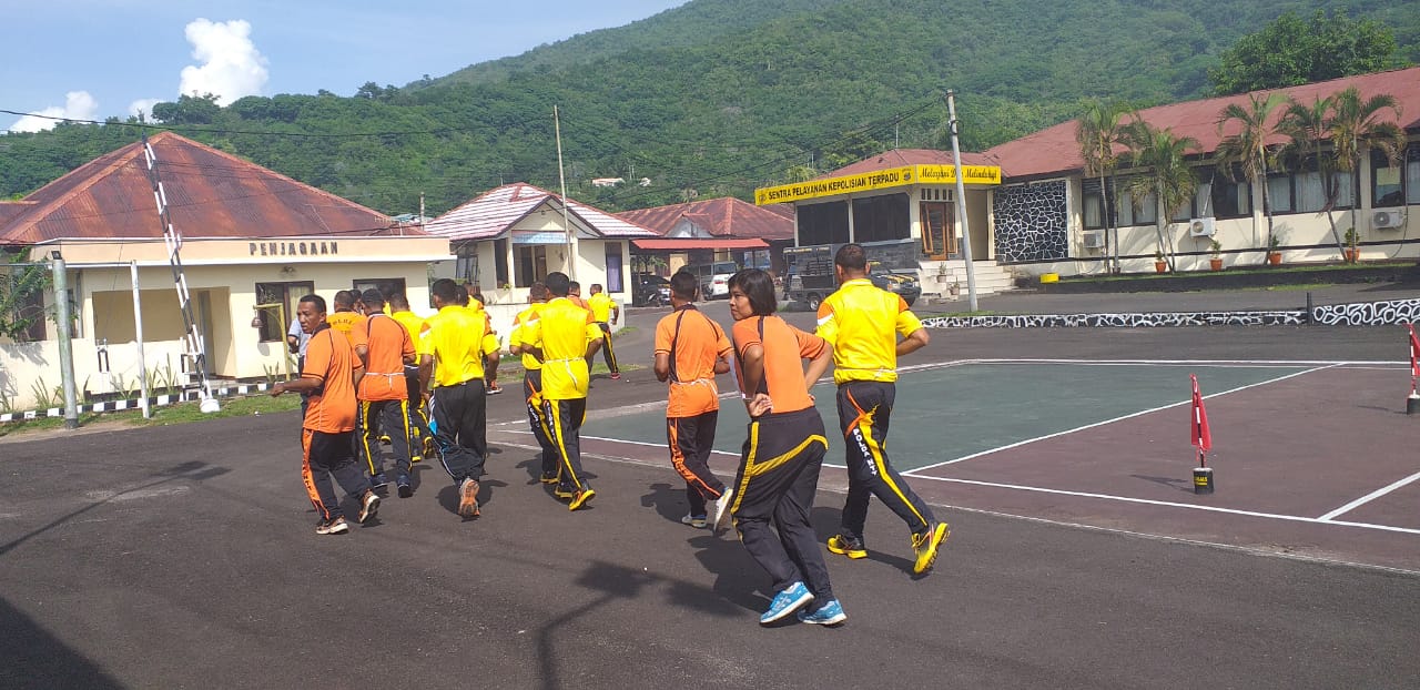 Personil Polres Flotim Ikuti Tes Kesamaptaan Jasmani Rutin Tahap Pertama Tahun 2019