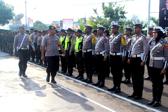 Polres Flotim Melaksanakan Apel Gelar Pasukan Operasi Semana Santa Turangga 2019