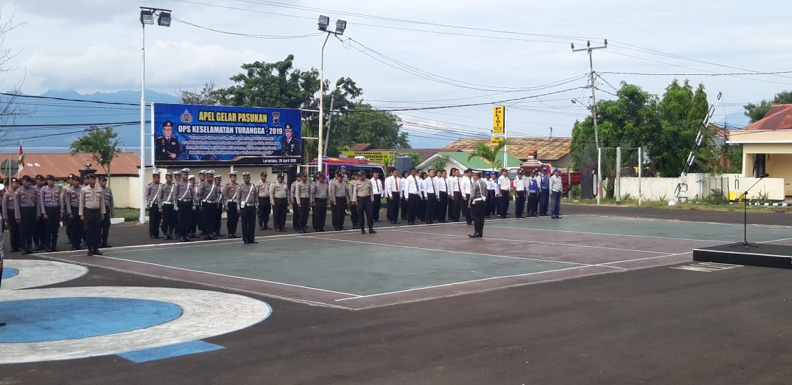 OPS KESELAMATAN TURANGGA 2019, POLRES FLOTIM LAKSANAKAN APEL GELAR PASUKAN