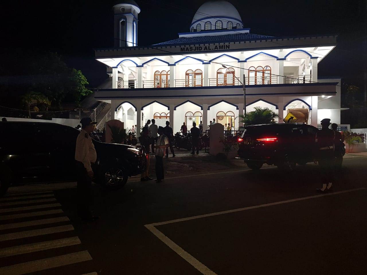Polres Flotim Terjunkan Anggotanya Laksanakan Pengaman Sholat Taraweh