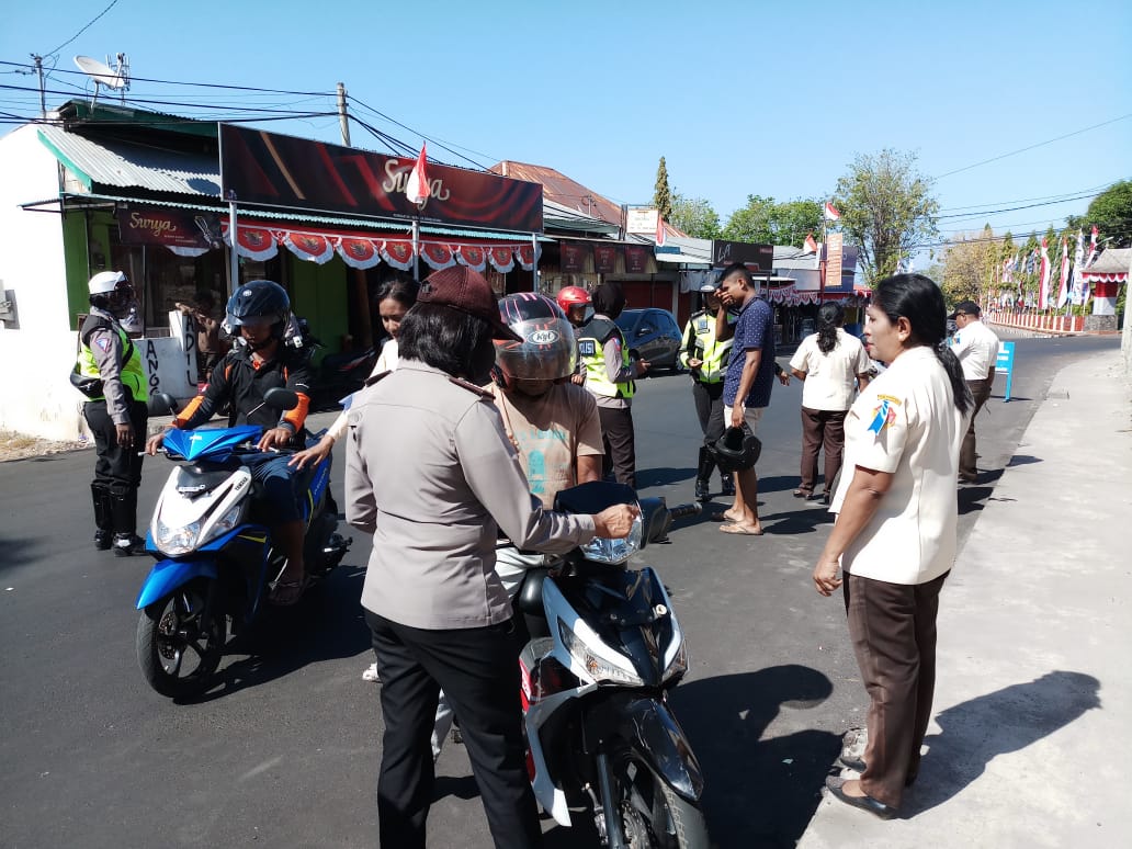 TIM GABUNGAN PERSONIL POLRES FLOTIM BERSAMA UPT DISPENDA FLOTIM MELAKSANAKAN GIAT OPERASI PATUH
