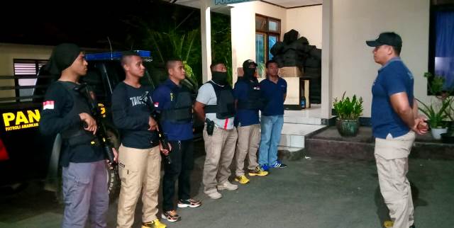 Jaga Situasi Kamtibmas, Tim Pana Elang Polres Flotim Lakukan Patroli Tengah Malam