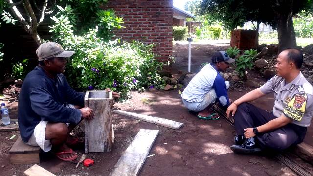 Jaga Situasi Kamtibmas Tetap Aman dan Kondusif, Bhabinkamtibmas Bripka I Wayan Aryasa Sambang ke Desanya